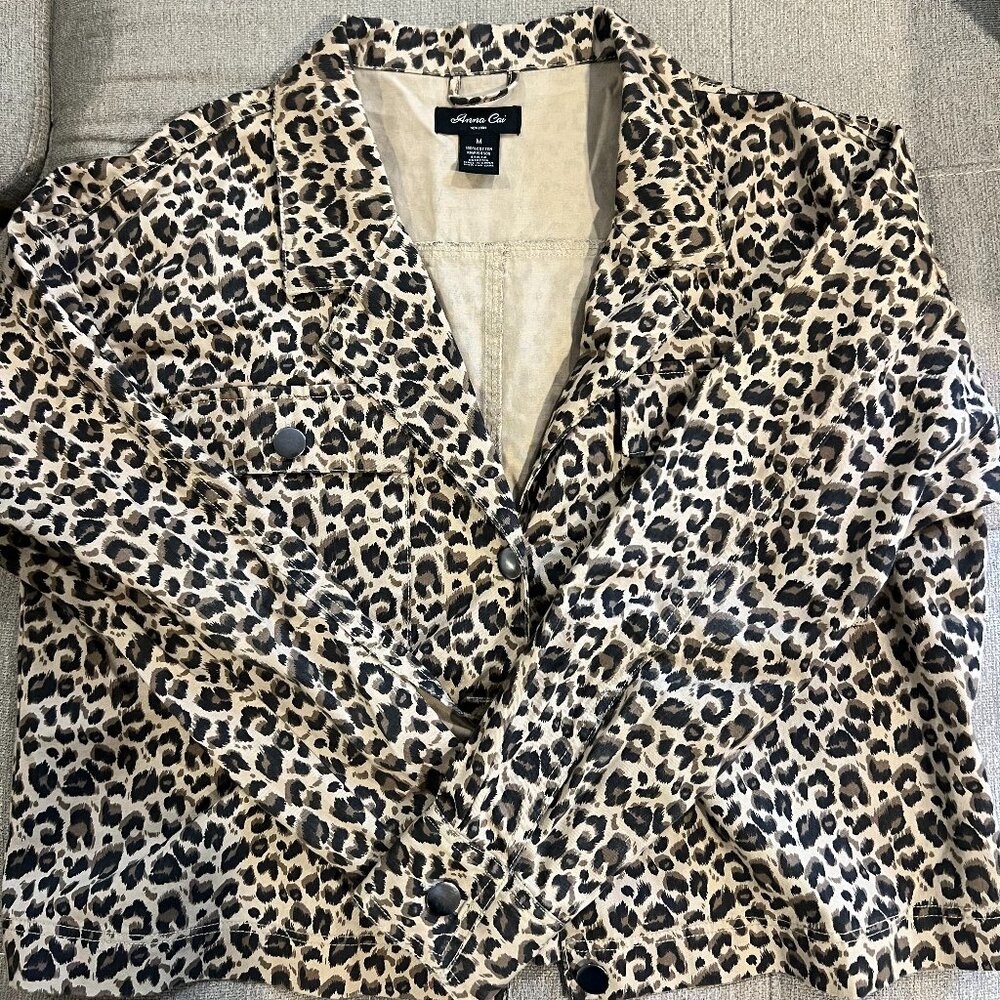 Cropped Leopard Print Jacket